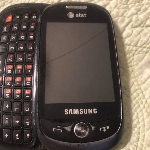 Vintage Cell Phones: Samsung Sprint Intercept & Samsung AT&T Flight 2 Parts Only - Picture 6 of 8